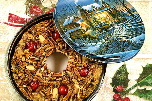 3 lb fruitcake in holiday tin